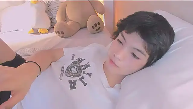 AllanYong18 online show from 22, 2, 2026