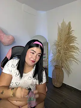 Snapshot of karla_hotgirl chatting on 22, 7, 2026 karla hotgirl online show from 22, 7, 2026