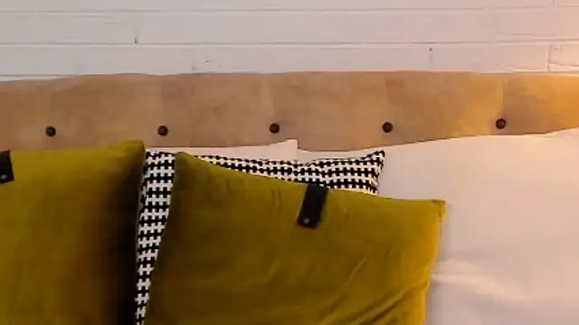 SarahGrays online show from 17, 11, 2025