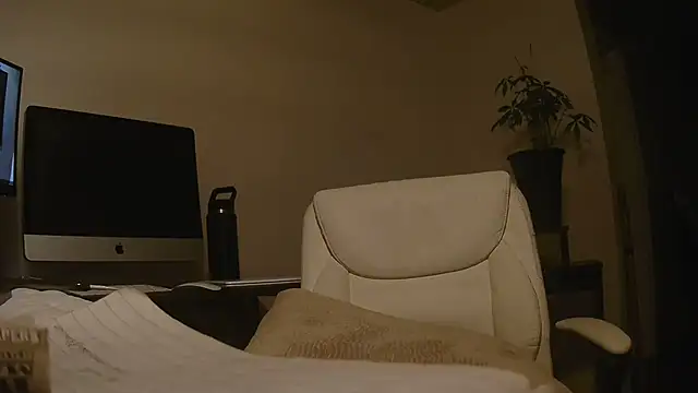 Snapshot of MrDaddyBbSnake chatting on 22, 4, 2026 MrDaddyBbSnake online show from 22, 4, 2026