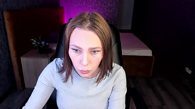 Snapshot of Aliceforfuun chatting on 12, 1, 2025 Aliceforfuun online show from 12, 1, 2025
