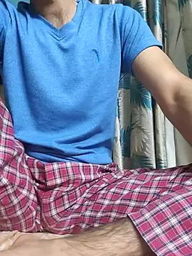 TOPMOON001 online show from 15, 4, 2026