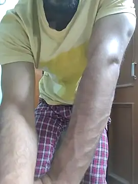 TOPMOON001 online show from 20, 4, 2026