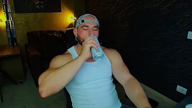 Snapshot of AdamJamesonn chatting on 23, 5, 2026 AdamJamesonn online show from 23, 5, 2026