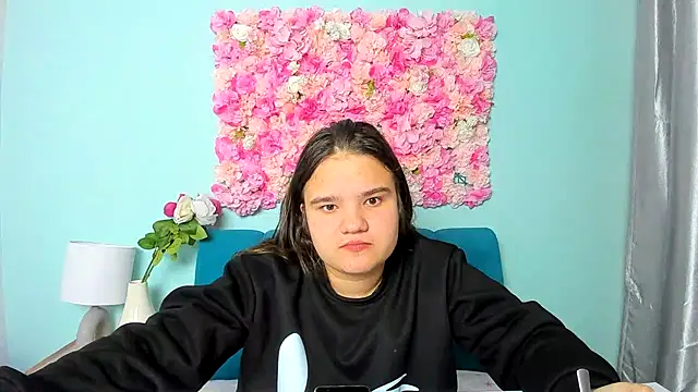 AdeleCruz online show from 24, 2, 2025