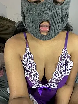 ArathyNambyarMallu online show from 5, 2, 2025