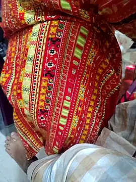 Snapshot of Horny_Desi_Girl chatting on 12, 10, 2025 Horny Desi Girl online show from 12, 10, 2025