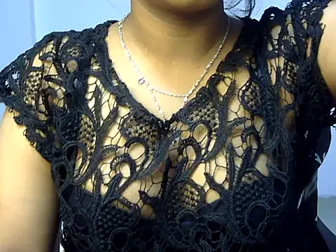 Snapshot of Niyaa77 chatting on 8, 3, 2025 Niyaa77 online show from 8, 3, 2025