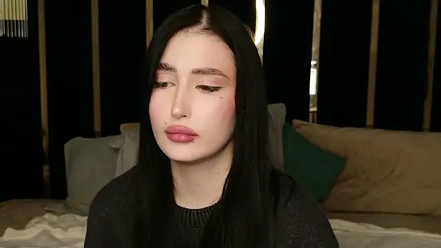 Snapshot of EmmaLawrens chatting on 28, 9, 2025 EmmaLawrens online show from 28, 9, 2025