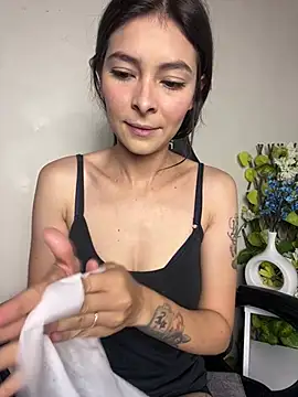 Aleska Miami online show from 8, 6, 2026