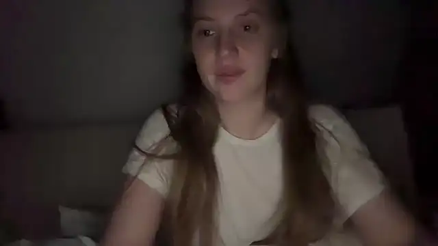 Snapshot of Ella-82 chatting on 7, 3, 2025 Ella-82 online show from 7, 3, 2025