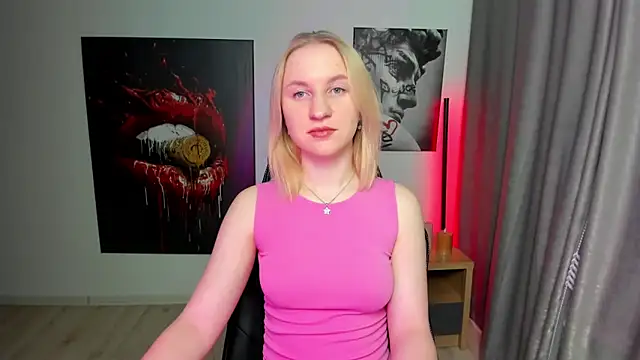 Snapshot of BeautyBlondy chatting on 6, 2, 2025 BeautyBlondy online show from 6, 2, 2025