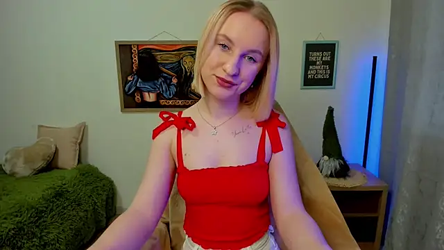 Snapshot of BeautyBlondy chatting on 13, 2, 2025 BeautyBlondy online show from 13, 2, 2025