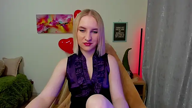 Snapshot of BeautyBlondy chatting on 26, 2, 2025 BeautyBlondy online show from 26, 2, 2025