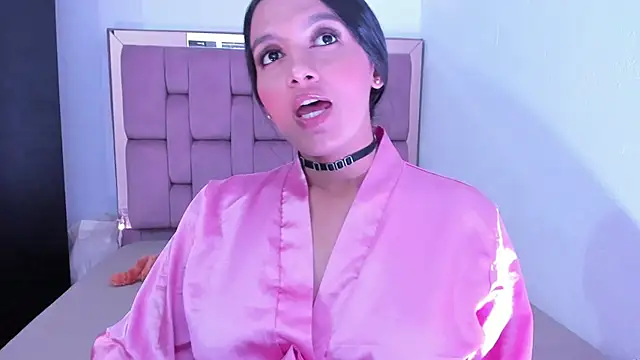 trissha xk1 online show from 9, 8, 2026