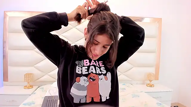 MiaQueen021 online show from 30, 1, 2025