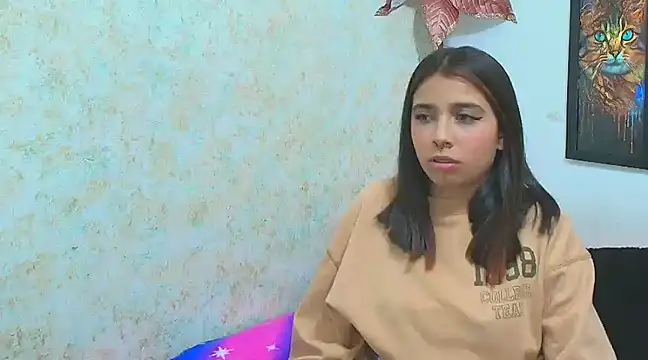 Snapshot of Rousse_violett chatting on 14, 1, 2025 Rousse violett online show from 14, 1, 2025