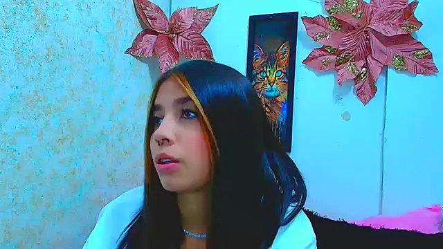 Snapshot of Rousse_violett chatting on 28, 1, 2025 Rousse violett online show from 28, 1, 2025