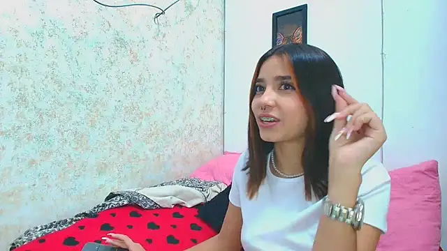 Snapshot of Rousse_violett chatting on 16, 3, 2025 Rousse violett online show from 16, 3, 2025