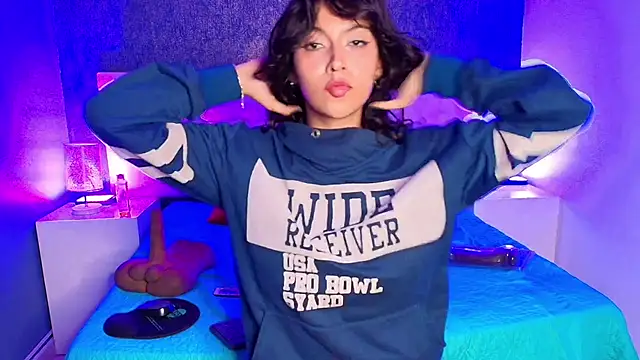 Snapshot of gabriela_cortez chatting on 13, 2, 2025 gabriela cortez online show from 13, 2, 2025