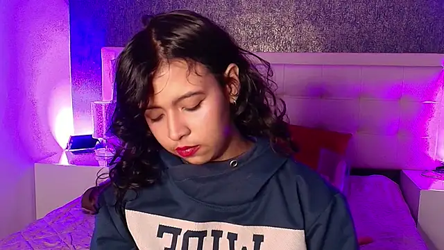 Snapshot of gabriela_cortez chatting on 17, 2, 2025 gabriela cortez online show from 17, 2, 2025