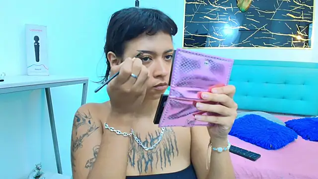 Snapshot of gabriela_cortez chatting on 27, 9, 2025 gabriela cortez online show from 27, 9, 2025