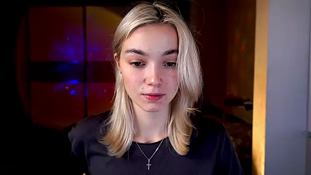 Snapshot of ileanacampbe chatting on 7, 3, 2025 ileanacampbe online show from 7, 3, 2025