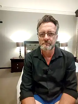 itsmeyes69 online show from 22, 2, 2025