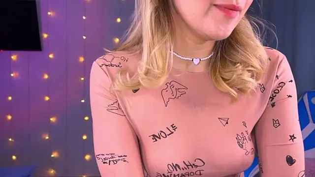 Snapshot of Mercedes_Robinson chatting on 11, 9, 2025 Mercedes Robinson online show from 11, 9, 2025