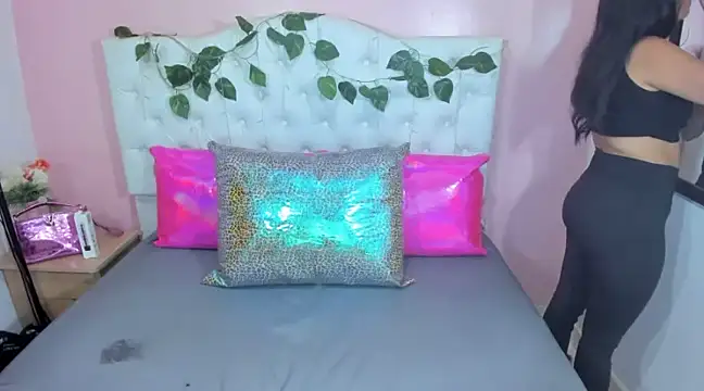 EmmySweett2 online show from 5, 2, 2025