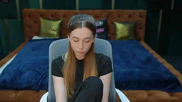 Lika Secret  online show from 25, 11, 2025