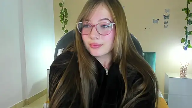 Dahlia Rousse online show from 20, 12, 2025