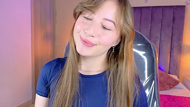 Dahlia Rousse online show from 22, 3, 2026