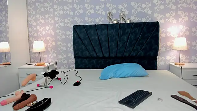 SalomeSimonz online show from 21, 11, 2025