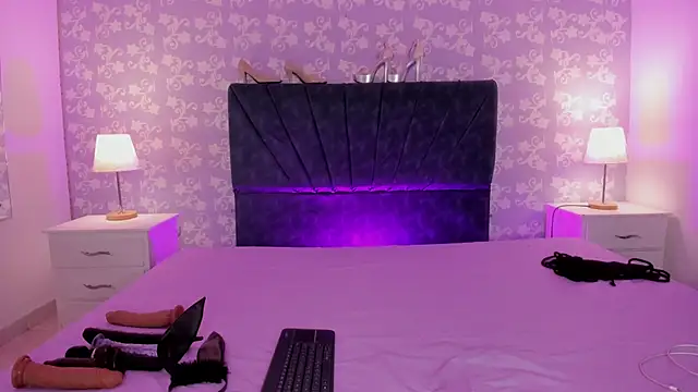 SalomeSimonz online show from 7, 4, 2026