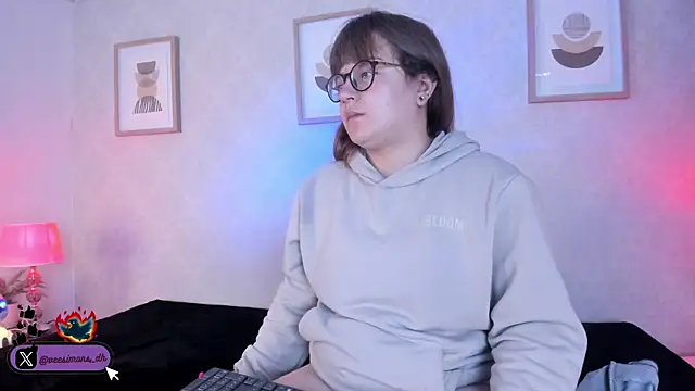 Snapshot of Veronica_simons chatting on 20, 9, 2025 Veronica simons online show from 20, 9, 2025