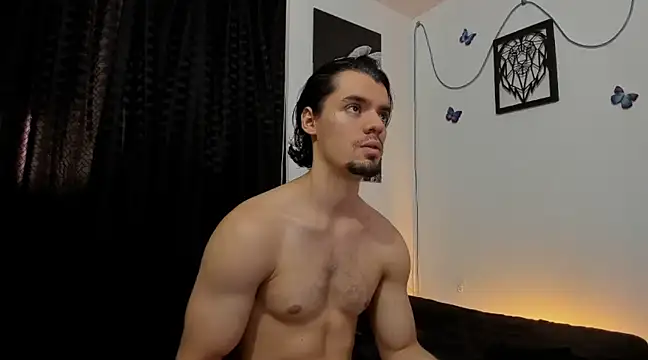 Snapshot of maxi_styles chatting on 31, 1, 2025 maxi styles online show from 31, 1, 2025