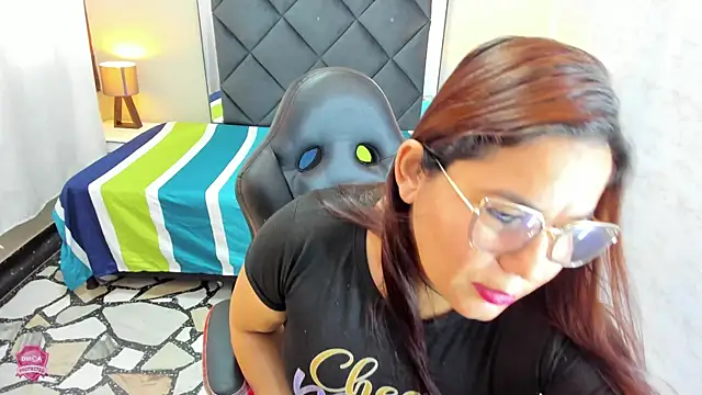 CamyMature online show from 10, 2, 2025