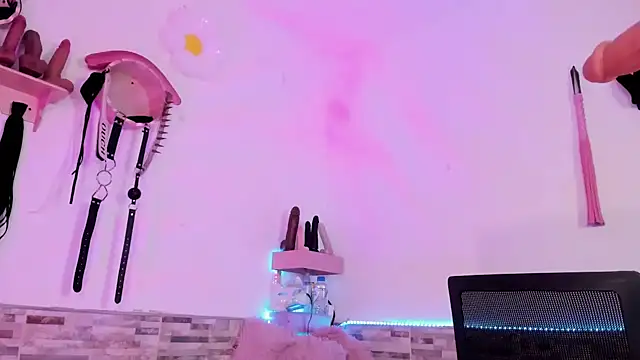 Snapshot of amyswallow7 chatting on 3, 2, 2026 amyswallow7 online show from 3, 2, 2026