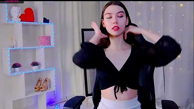 Amelia skyy online show from 14, 3, 2025