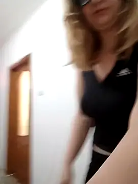 Snapshot of blondaf chatting on 14, 3, 2025 blondaf online show from 14, 3, 2025