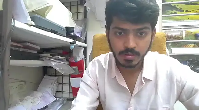 cute modell online show from 13, 1, 2025