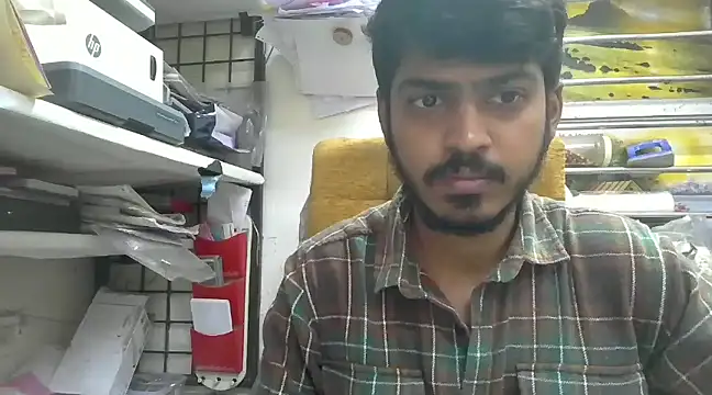 cute modell online show from 14, 1, 2025