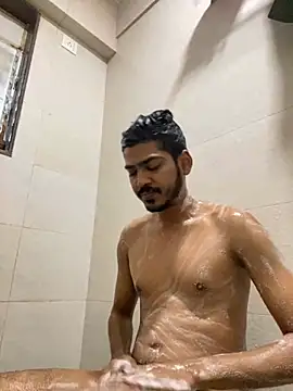 cute modell online show from 31, 1, 2025