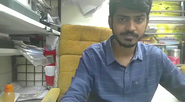 cute modell online show from 12, 2, 2025