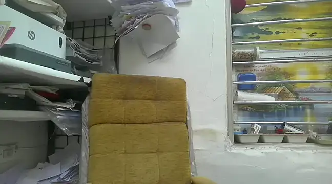 cute modell online show from 19, 2, 2025