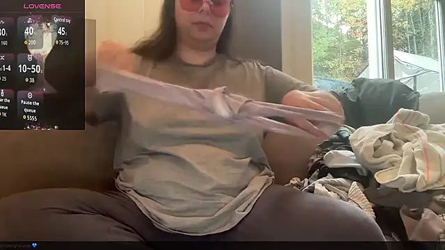 Teasingsarah online show from 30, 9, 2025