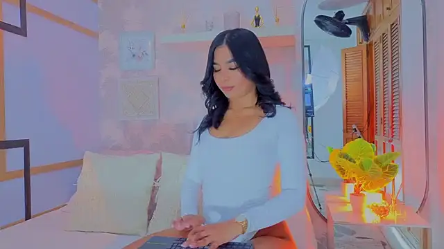 Snapshot of CharlotteGraay chatting on 21, 2, 2026 CharlotteGraay online show from 21, 2, 2026