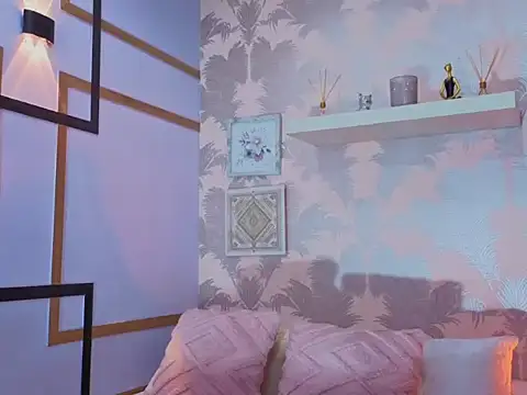 Snapshot of CharlotteGraay chatting on 24, 2, 2026 CharlotteGraay online show from 24, 2, 2026