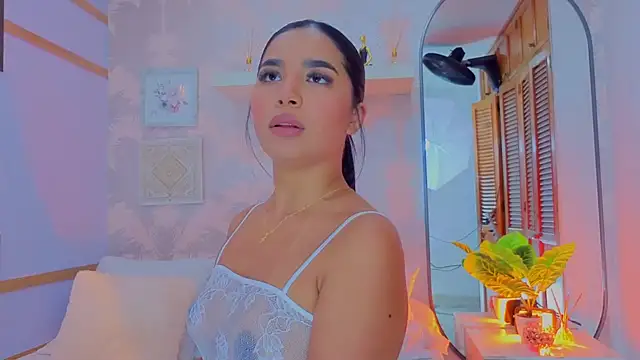 Snapshot of CharlotteGraay chatting on 28, 2, 2026 CharlotteGraay online show from 28, 2, 2026